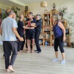 Répétition de la Zanni Compagnie, troupe de théâtre à Toulouse, en action.